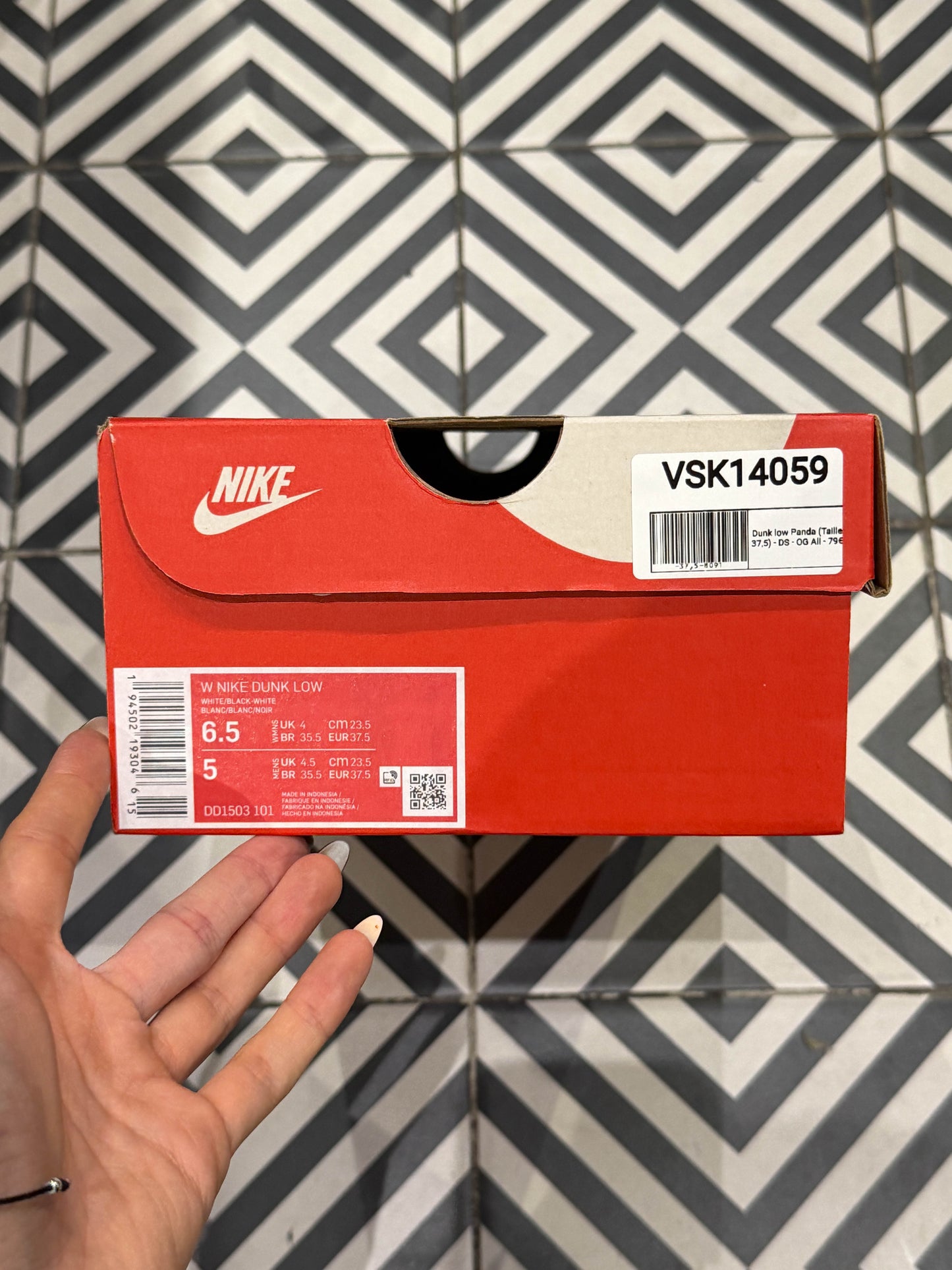 Dunk low Panda (Taille 37,5)