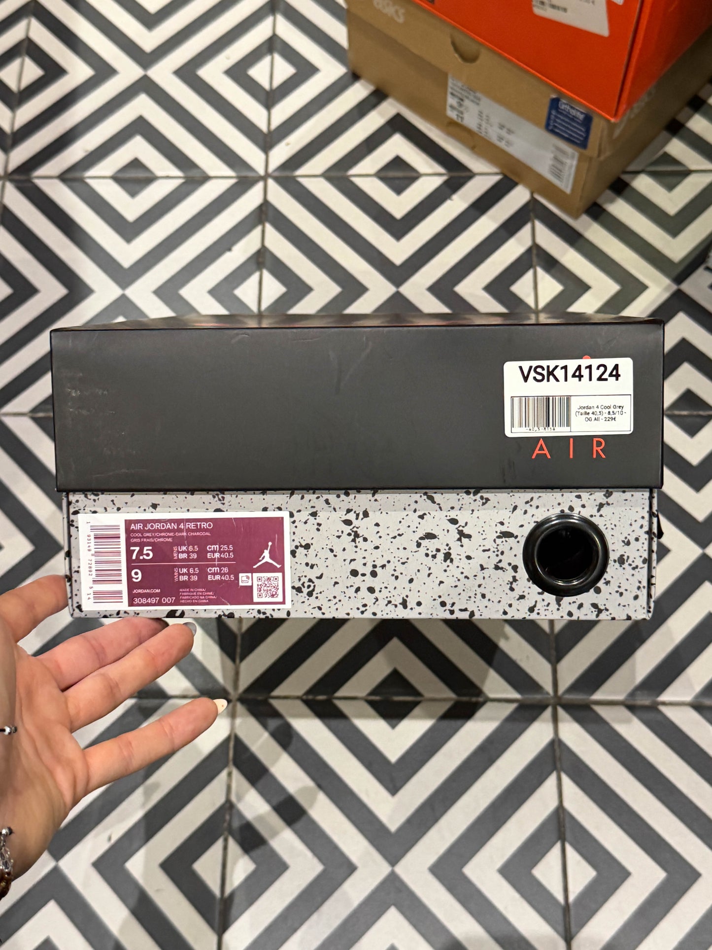 Jordan 4 Cool Grey (Taille 40,5)