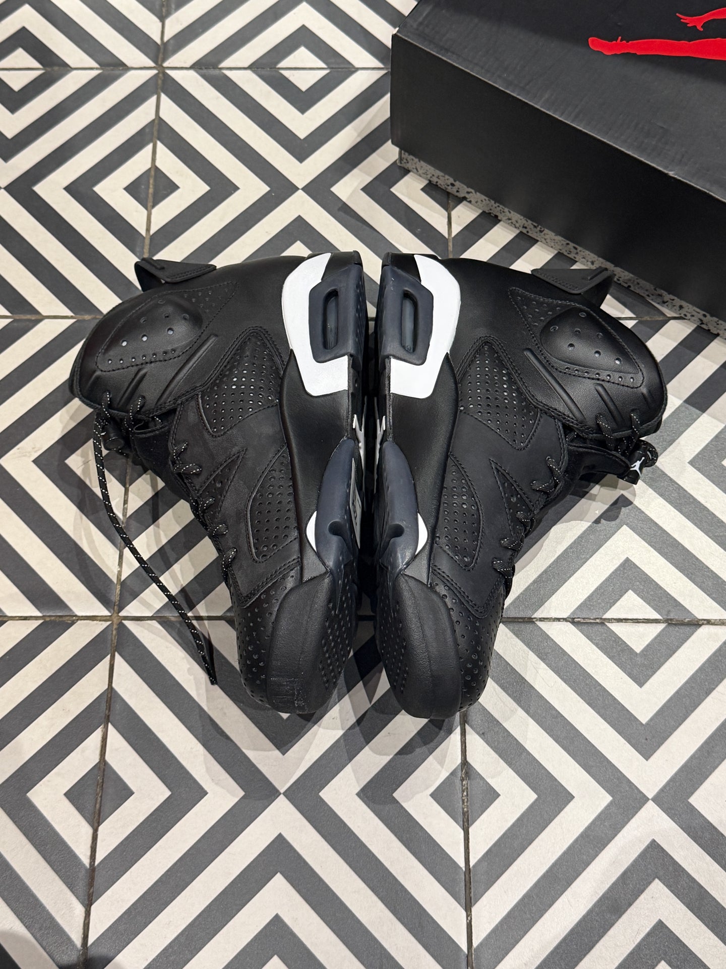 Jordan 6 Black Cat (Taille 42)