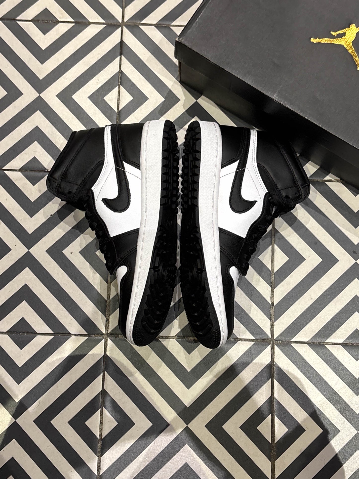 Jordan 1 High Golf Black (Taille 38,5)