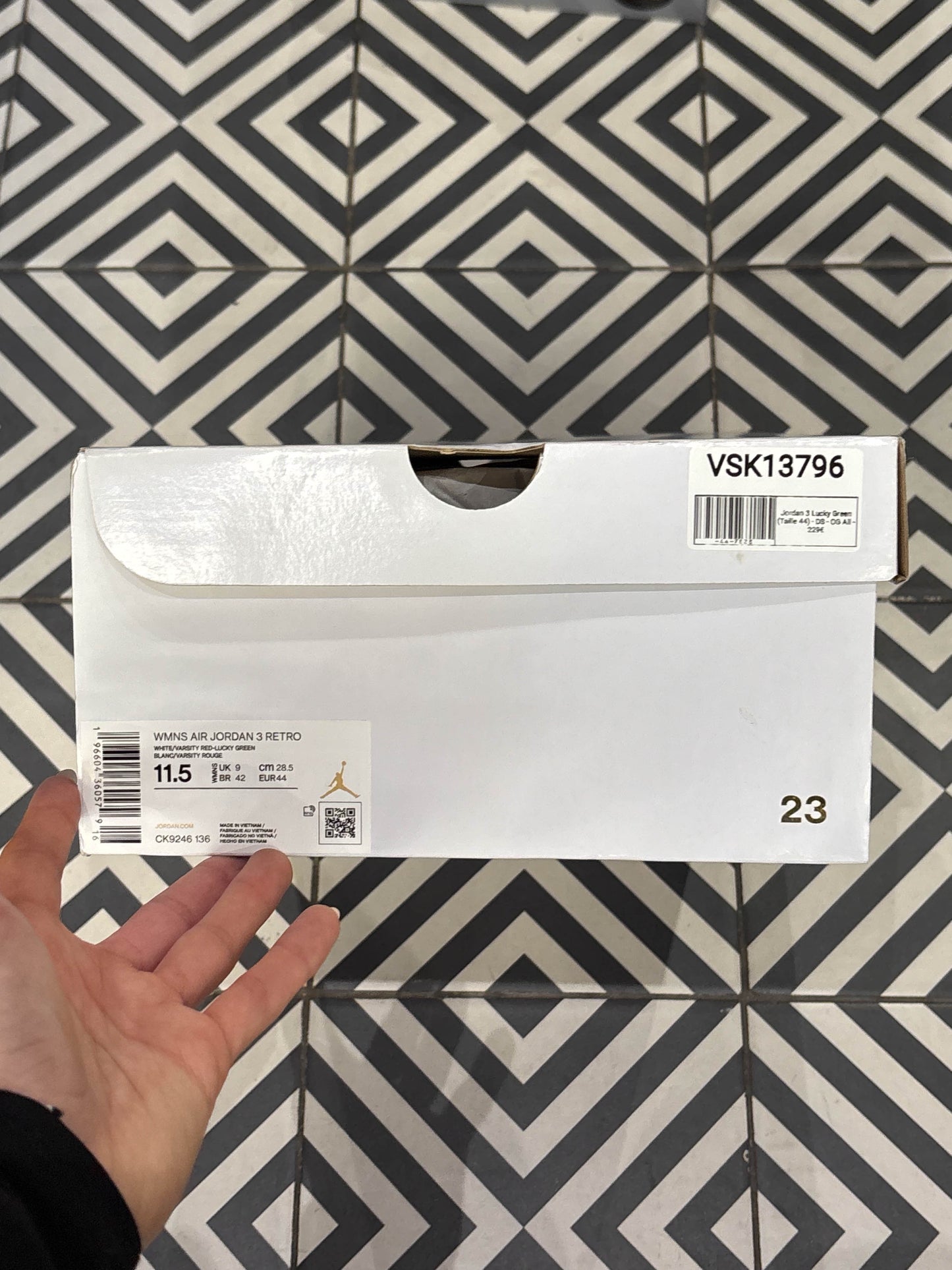 Jordan 3 Lucky Green (Taille 44)