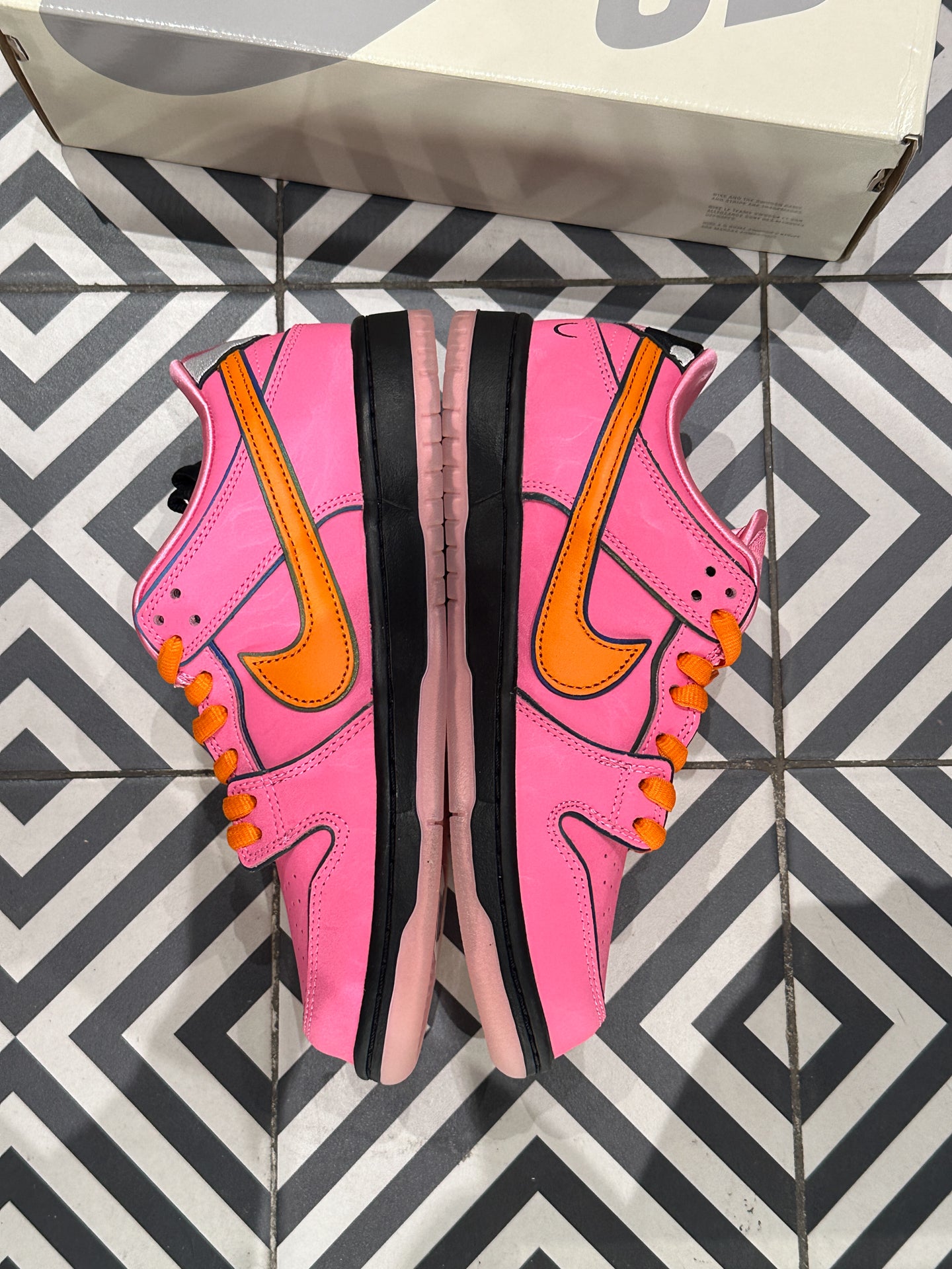 Dunk SB Powerpuff Blossom (40,5)