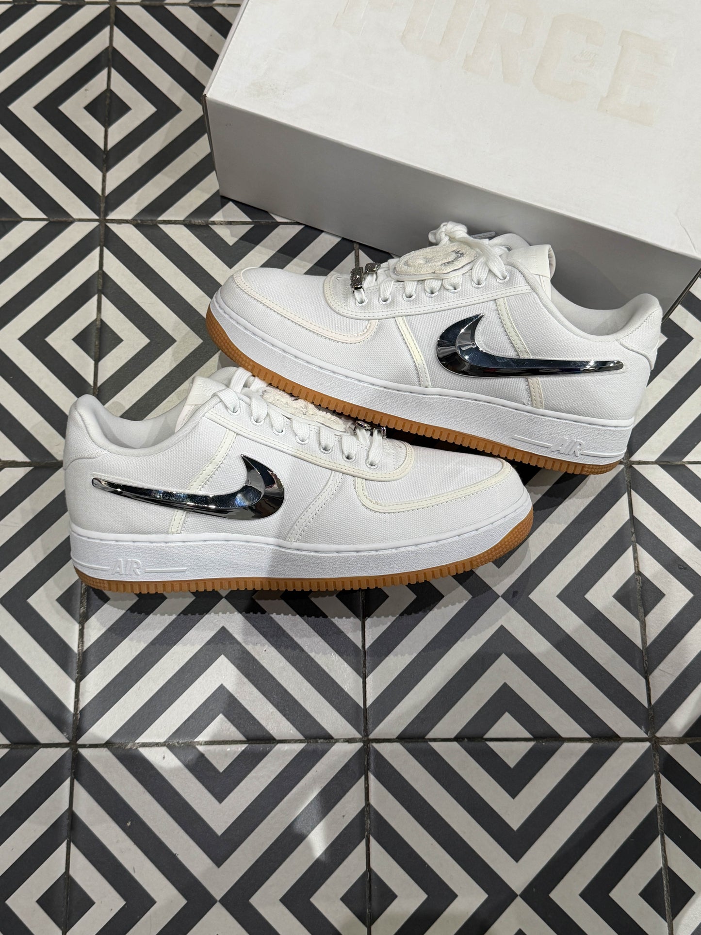 Air Force 1 Travis Scott White (Taille 46)