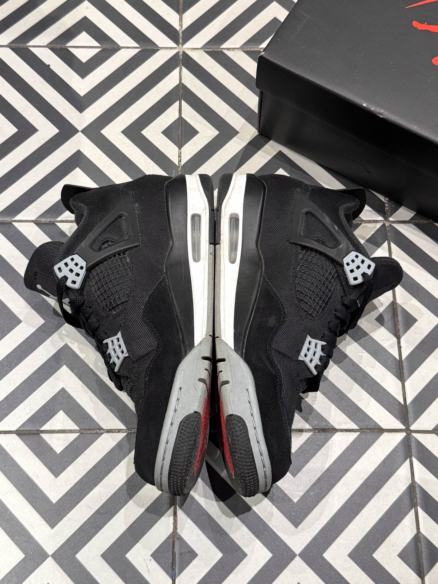 Jordan 4 Black Canvas (Taille 42)