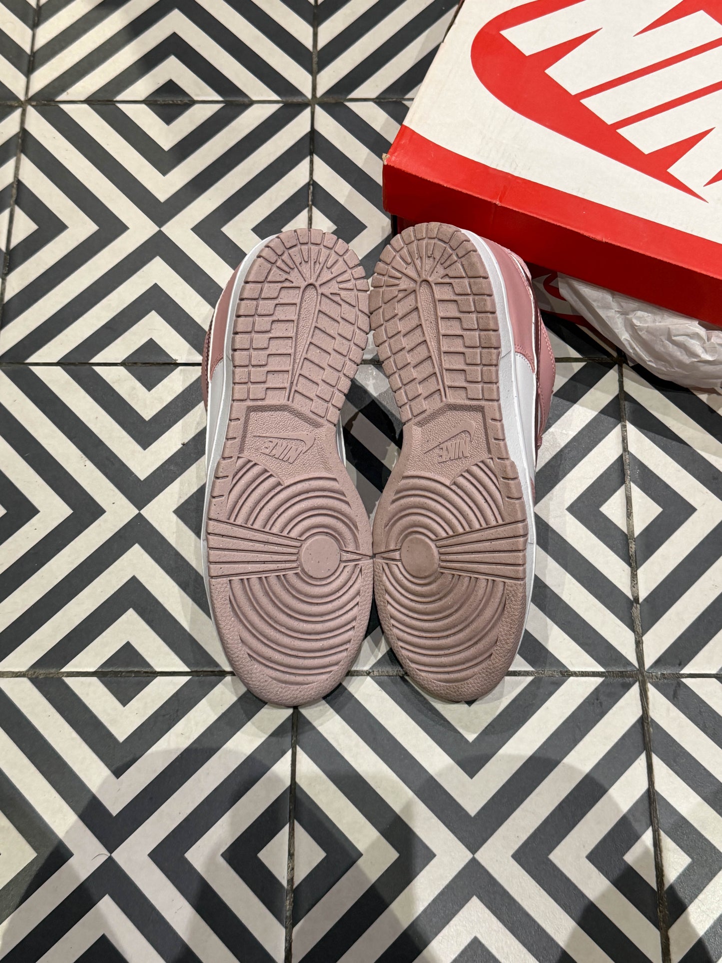 Dunk Low Velvet Pink (Taille 38,5)