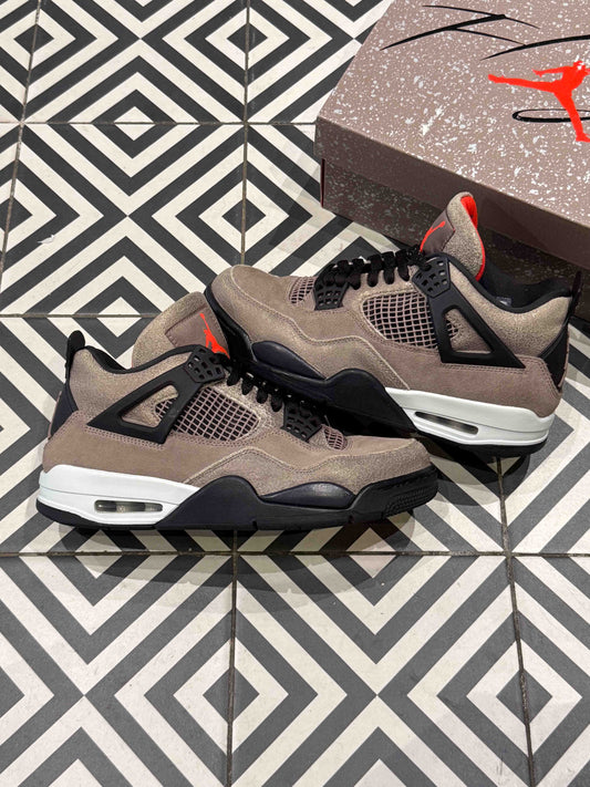 Jordan 4 Taupe Haze (Taille 41)