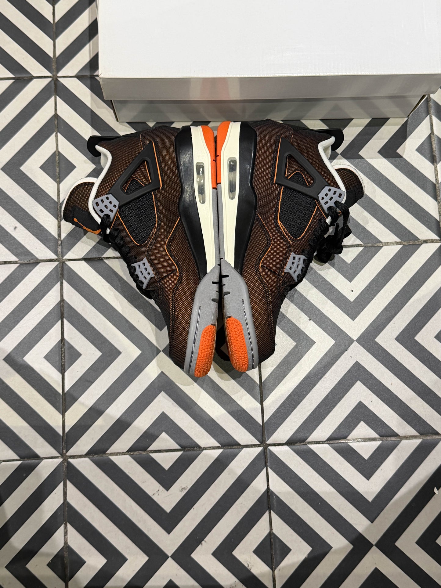 Jordan 4 Starfish (Taille 36,5)