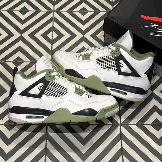 Jordan 4 Seafoam (Taille 42,5)