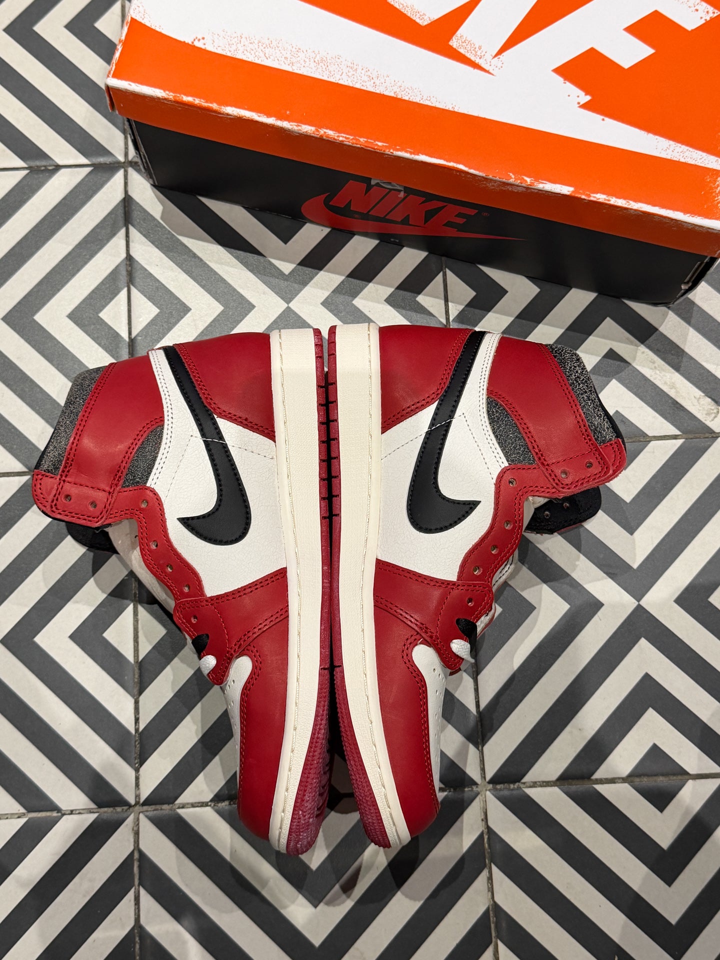 Jordan 1 High Lost And Found (Taille 44,5)