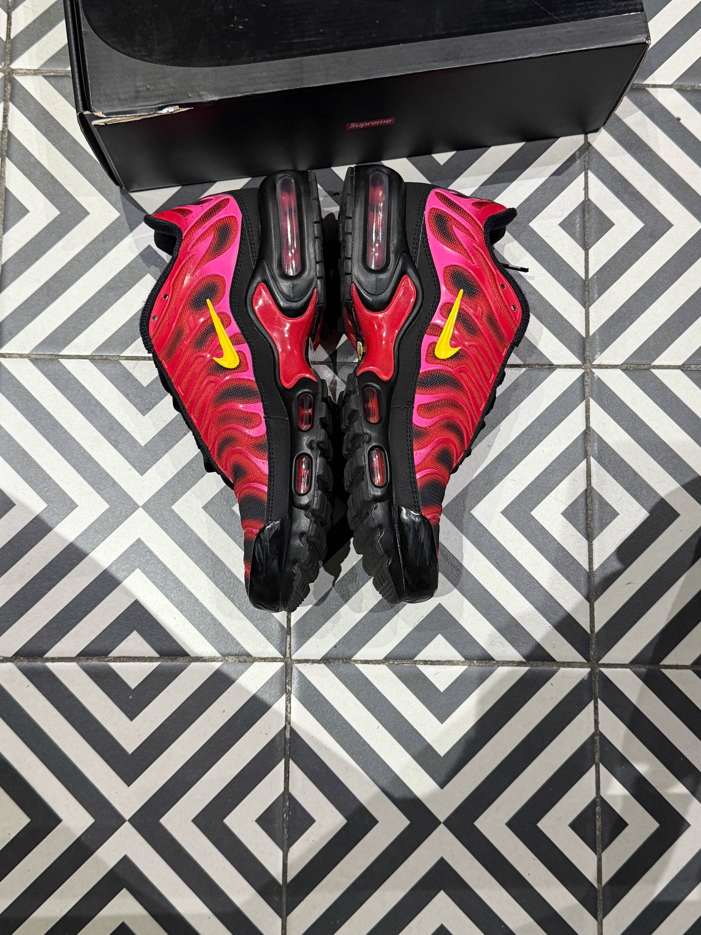 Air Max Plus (TN) Supreme Red (Taille 41)