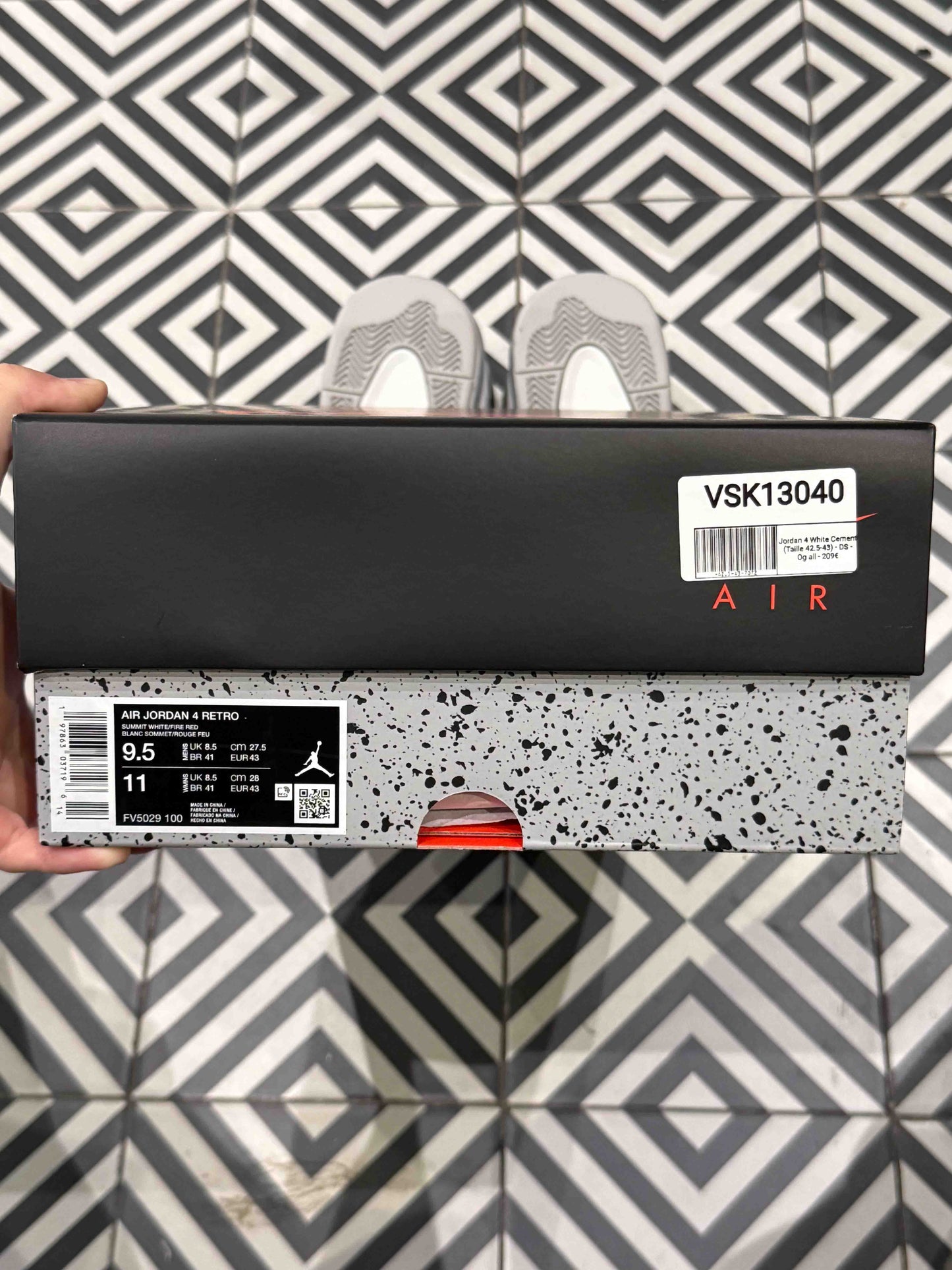 Jordan 4 White Cement (Taille 42.5-43)