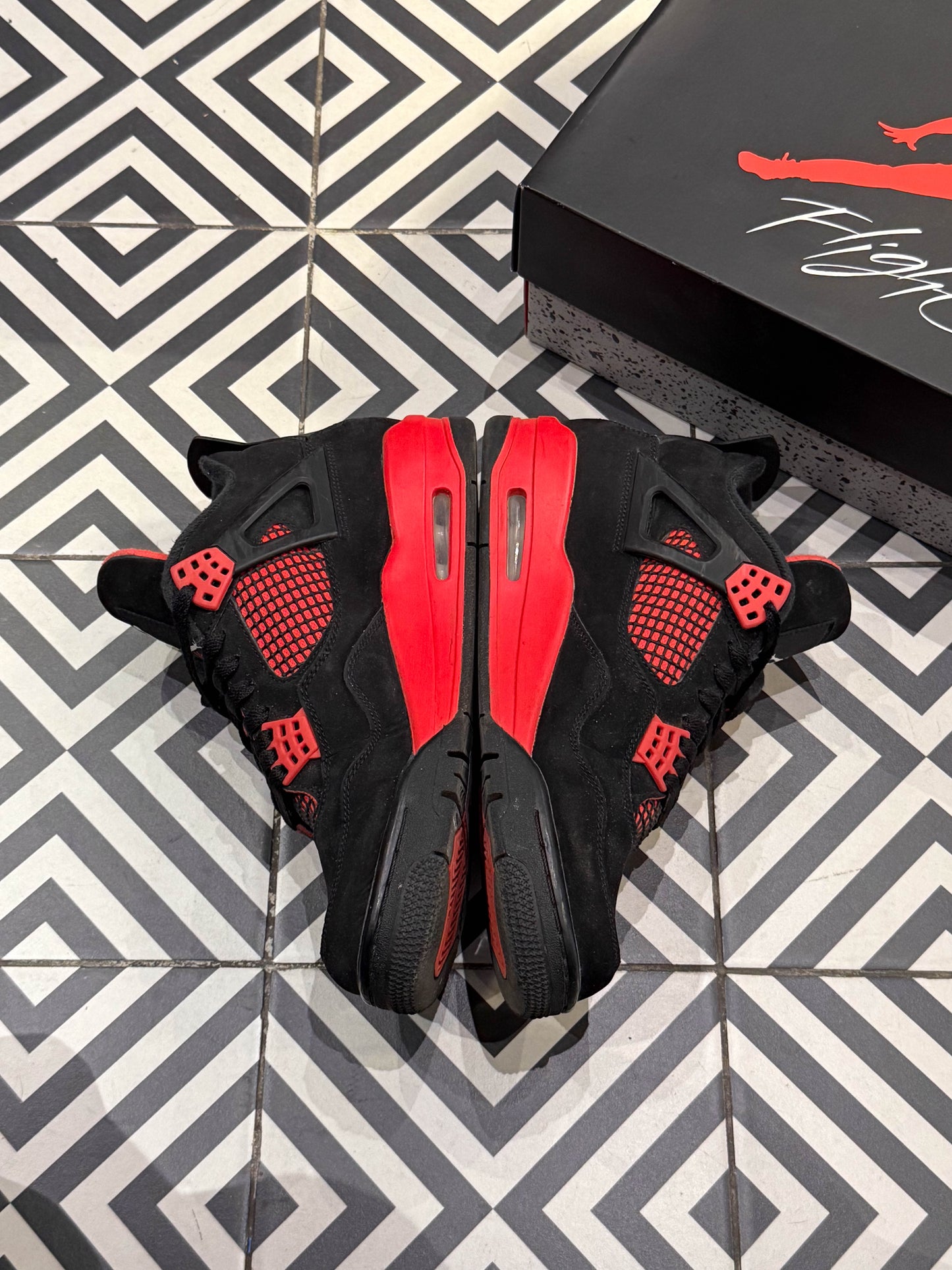 Jordan 4 Red Thunder (Taille 42,5)