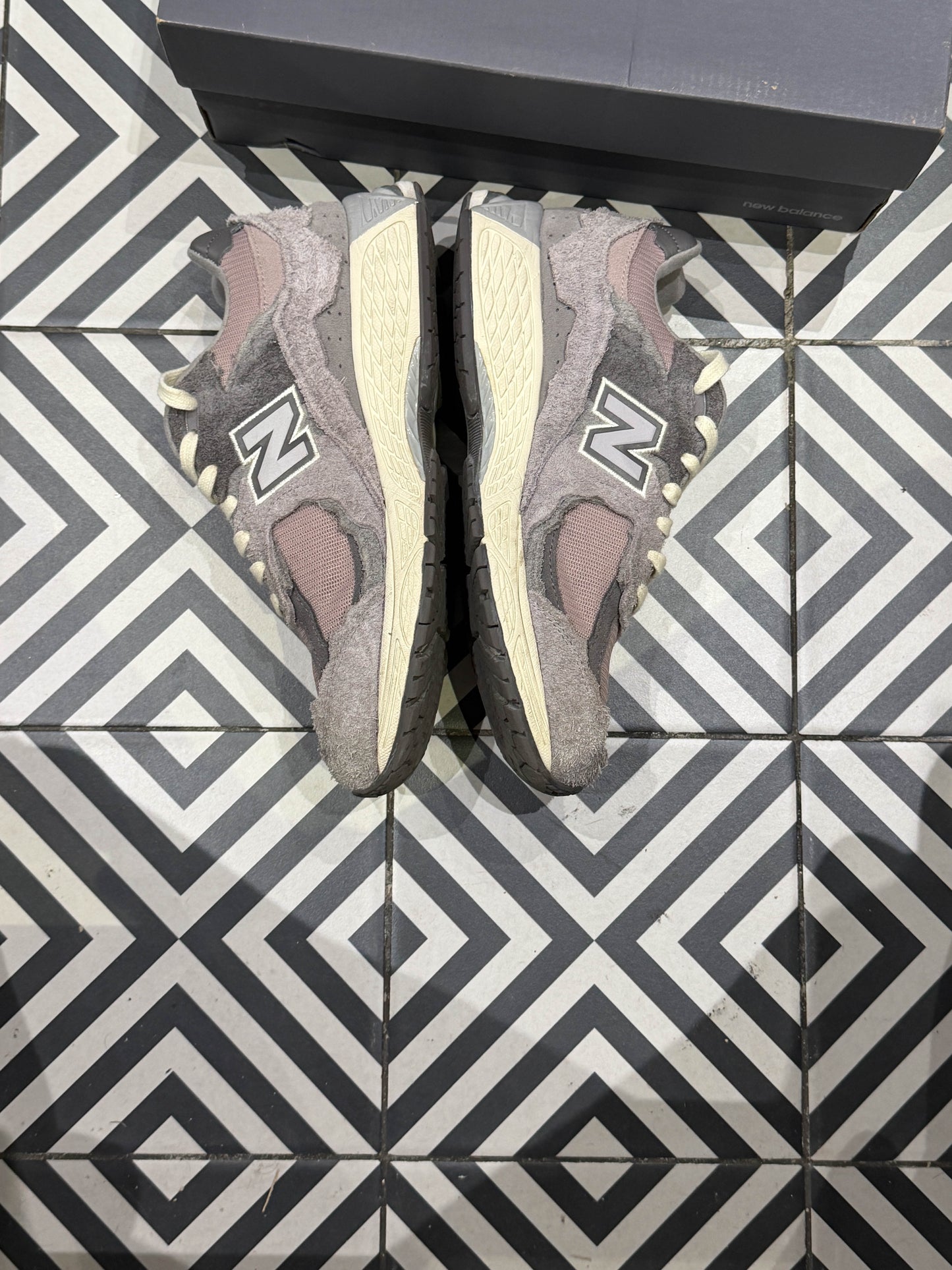 New Balance 2002R Lunar New Year (Taille 41,5)