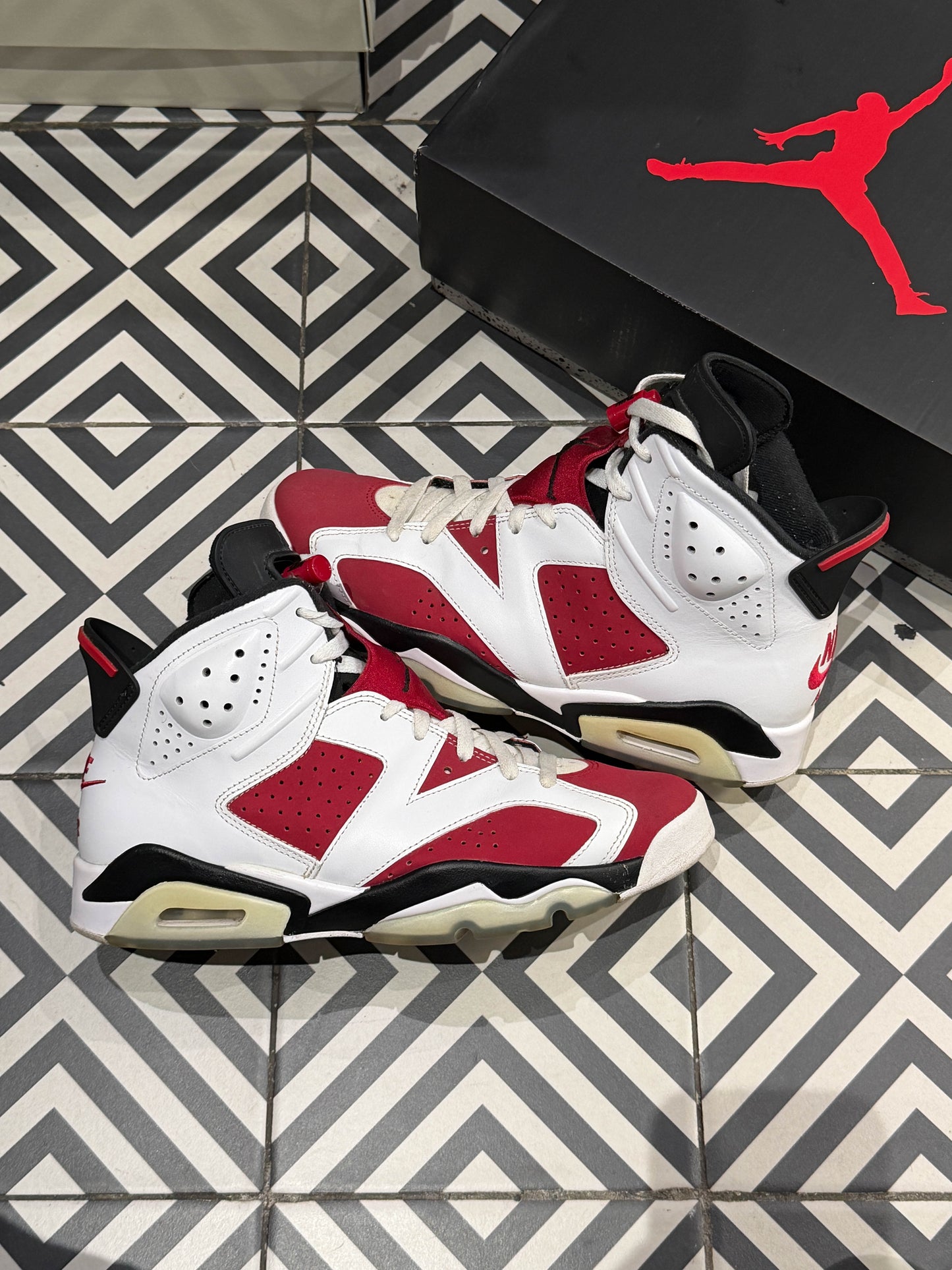 Jordan 6 Carmine (Taille 43)
