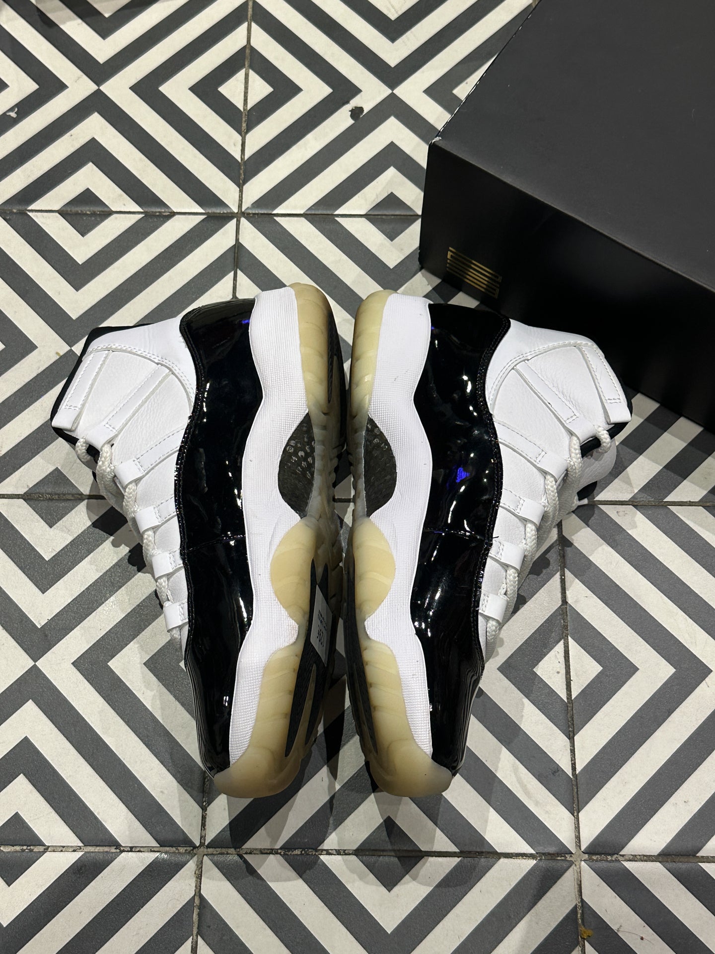 Jordan 11 DMP (42,5)